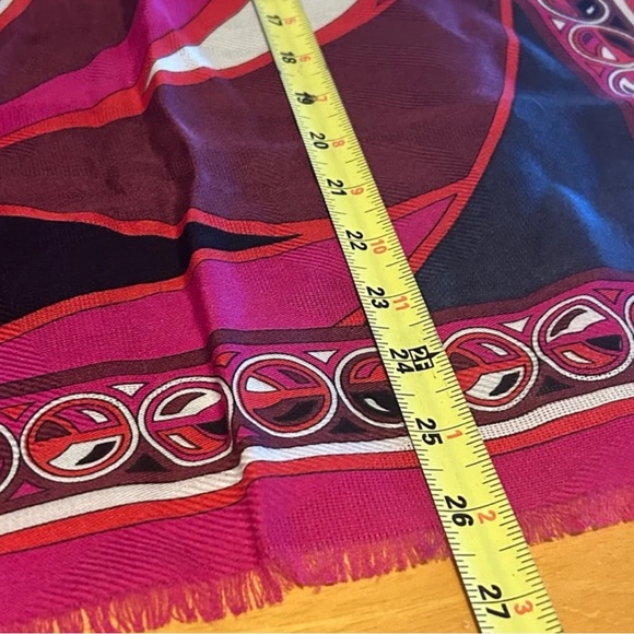 Emilio Pucci Pink and Black Scarf - Picture 2 of 5
